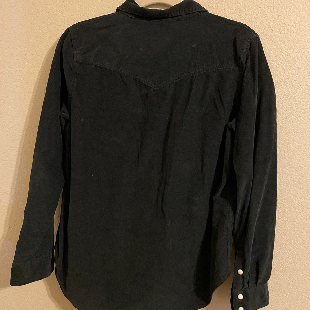 Button me up! - Picture 2 of 2